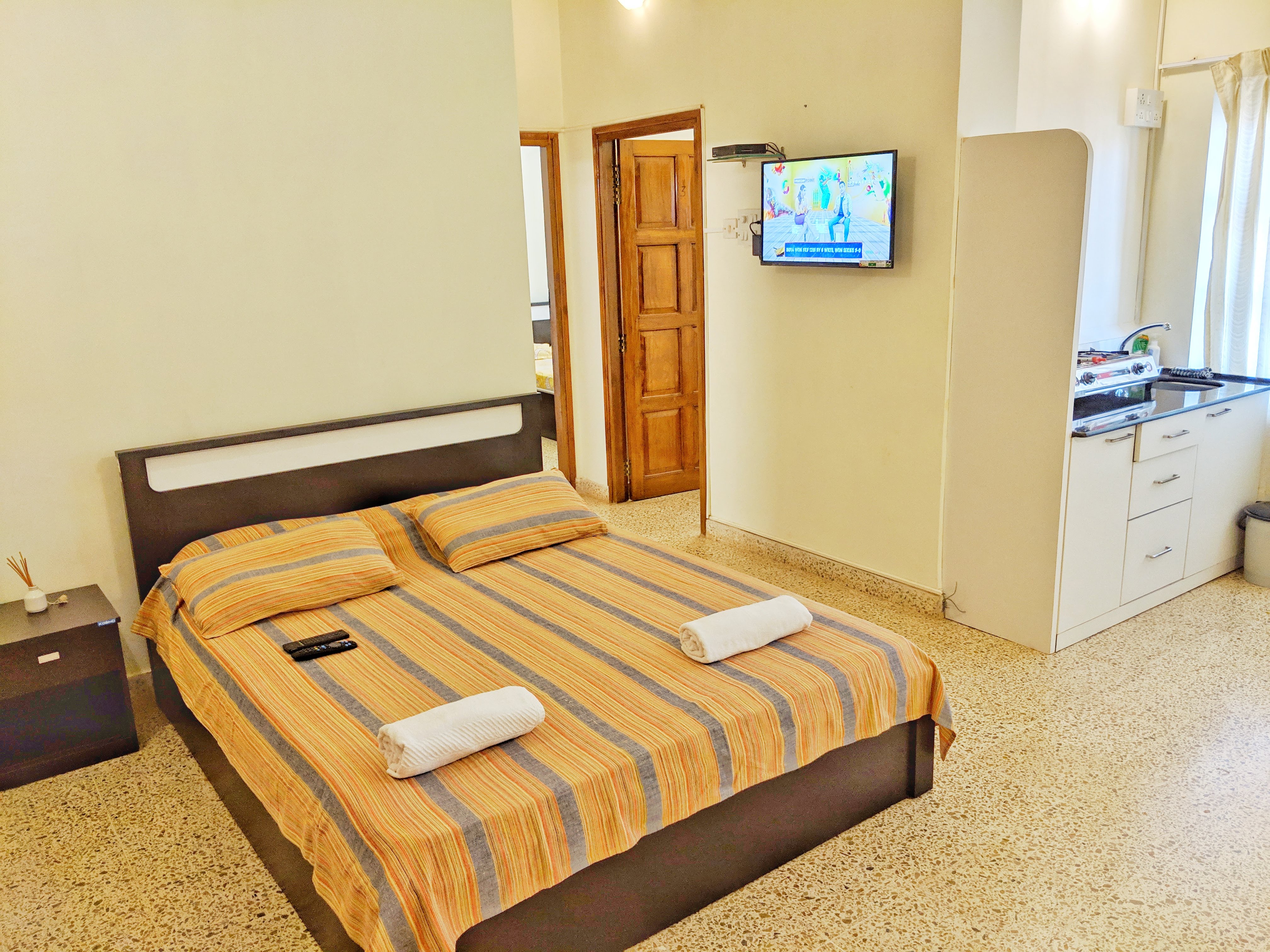 Cozy 2 BHK Apartment with Pool 750 Mtrs to Calangute Beach - Tap to explore photos