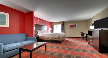 Holiday Inn Express & Suites JACKSON DOWNTOWN - COLISEUM Room Type - 1 King Bed Suite