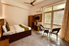 Address of Yash House by JMD Group
