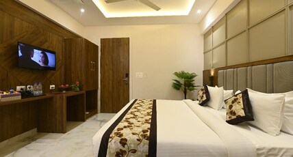 Avalon Palms Agra Room Type - Executive Room