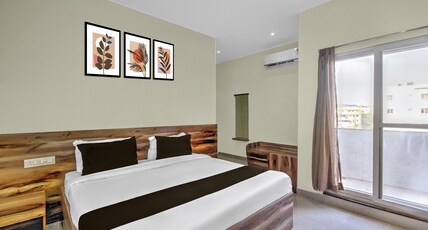 Hotel O GK Grand Room Type - Classic