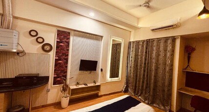 THE CITYLIGHTS STAY Gaur City mall Room Type - One-Bedroom Apartment