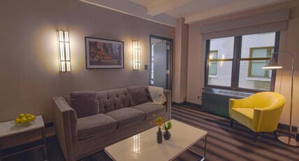 Hotel Edison Times Square Room Type - Signature Suite