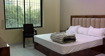 Hotel comfort inn and banquet hall Room Type - Luxury Room