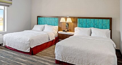 Hampton Inn & Suites by Hilton Cincinnati West Room Type - 2 QUEENS HEARING ACC