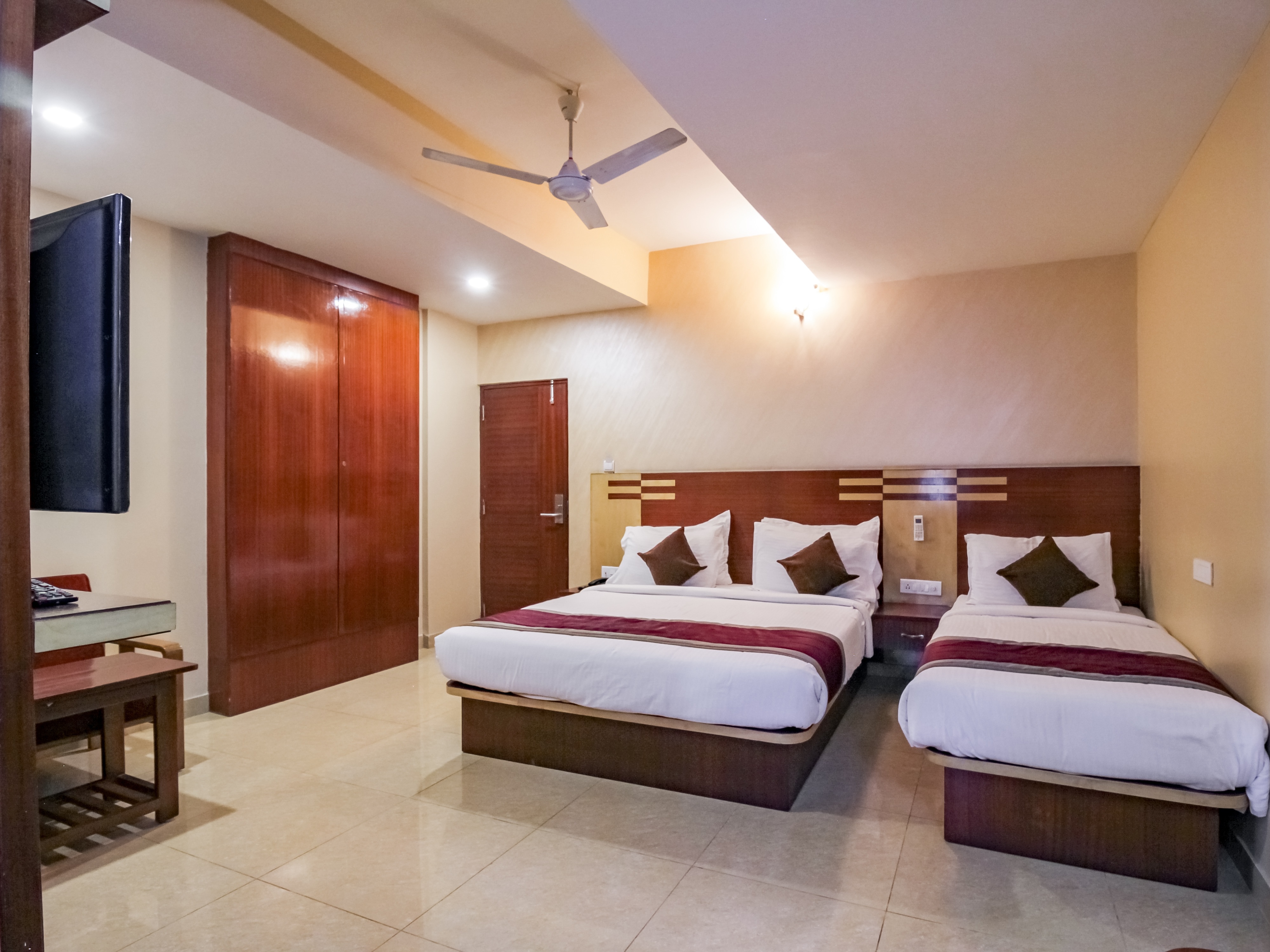 Sri Nandi Comforts - Tap to explore photos