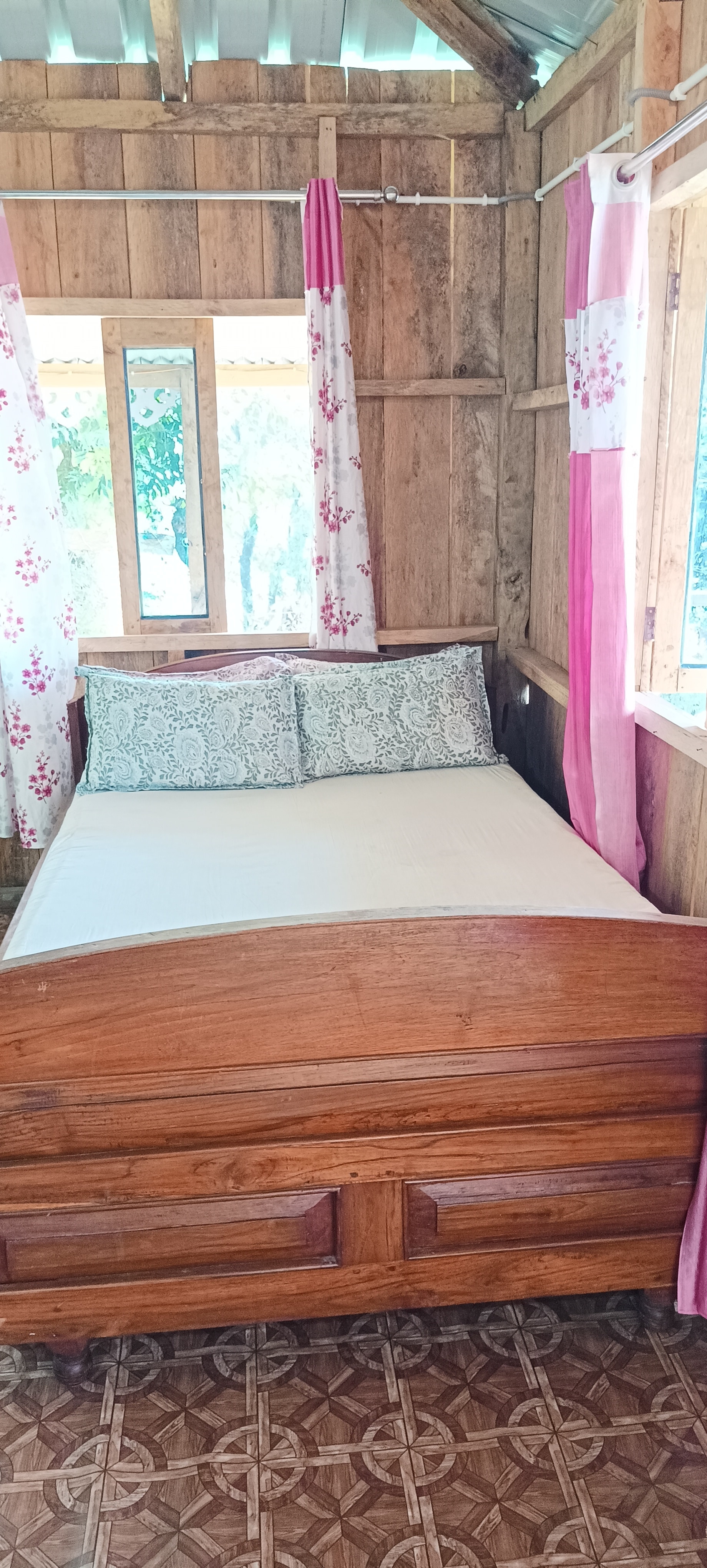 Katus Premium Cottages - Tap to explore photos