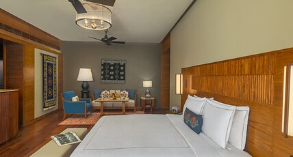 Taj Chia Kutir Resort & Spa, Darjeeling Room Type - Luxury Chia Grand King Bed Valley View Room with Deck