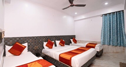 Hotel STAR Near Railway Station Room Type - Executive Triple Bed Room Hotel STAR Near Railway Station Room Type - Executive Triple Bed Room