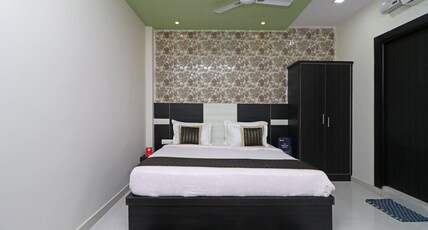 Rama Home Stay Agra Room Type - Deluxe Room