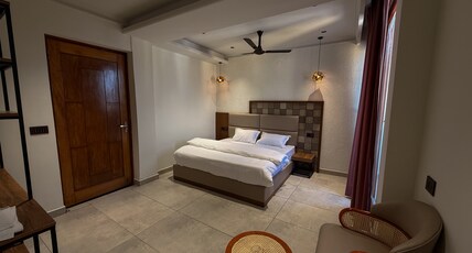 Yes Hotel By The Ganges Room Type - Super Deluxe Room