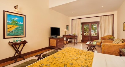 The Lalit Golf & Spa Resort Room Type - Sea View Suite Twin with Balcony Bathtub The Lalit Golf & Spa Resort Room Type - Sea View Suite Twin with Balcony Bathtub