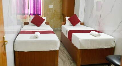 HOTEL SUBANSIRI Room Type - Double Twin Bed Ac Room