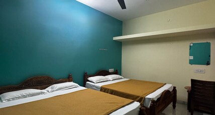 Sri Arunachala Homestay Room Type - Family Non AC Room