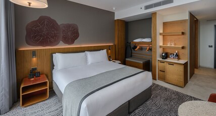 Crowne Plaza HOBART Room Type - 1 King Standard