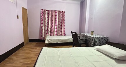 DJ'S Homestay Room Type - Bedroom 2