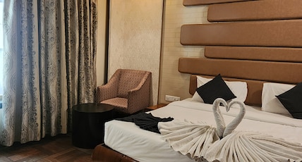 Saibaba International Supreme Vegan Hotel Room Type - Deluxe Double Bed A.C (With Saibaba Temple Pickup And Drop) Saibaba International Supreme Vegan Hotel Room Type - Deluxe Double Bed A.C (With Saibaba Temple Pickup And Drop)