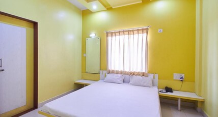 Hotel Ambar Room Type - Double Bed Non A/c