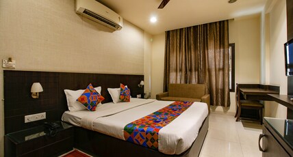 FabHotel Kamla Regency - Rani Kamlapati Station Room Type - Deluxe Room