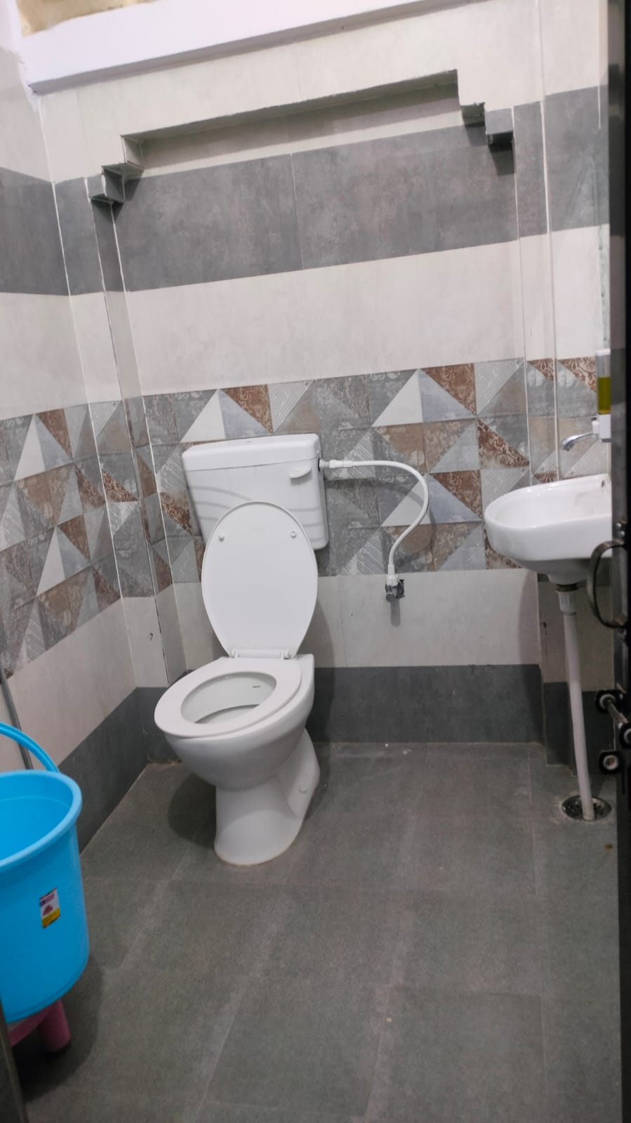 Shrikunj Homestay & Guest House. - Tap to explore photos