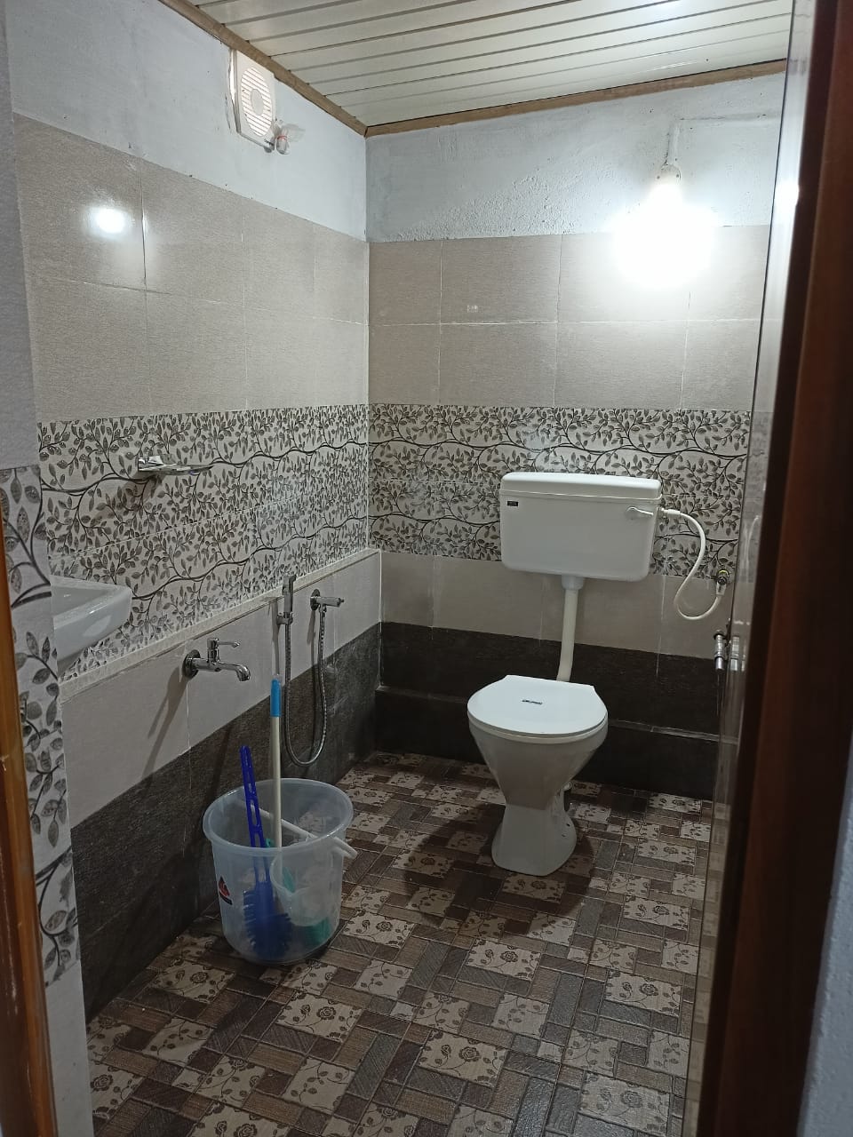 Candamom 4bhk - Tap to explore photos