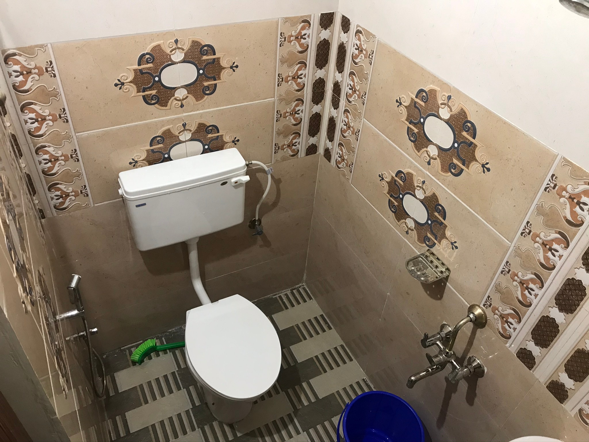 Safa Gardens Homestay - Tap to explore photos