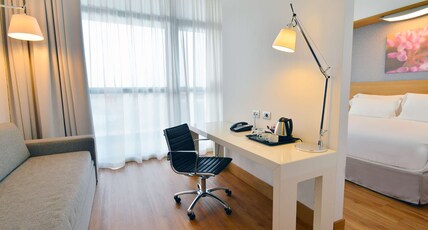 Hilton Garden Inn Milan North Room Type - KING JUNIOR SUITE