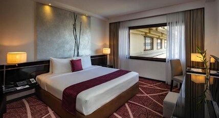 Cinnamon Lakeside Colombo Hotel Room Type - Orris Suite