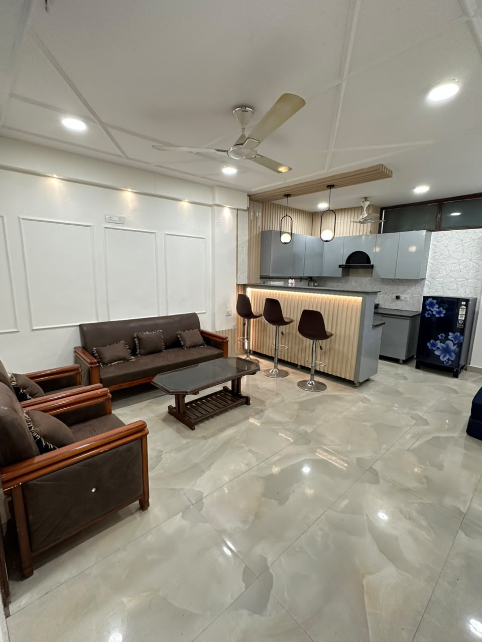 Cozy Independent 2BHK Flat Jatinder s Residency - Tap to explore photos