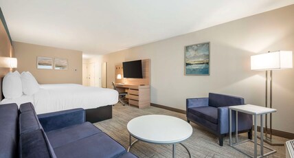 Best Western River Cities Room Type - 2 Queen Beds, Non-Smoking, Larger Room, Sitting Area, Microwave And Refrigerator, Wi-Fi, Walk In Sho Best Western River Cities Room Type - 2 Queen Beds, Non-Smoking, Larger Room, Sitting Area, Microwave And Refrigerator, Wi-Fi, Walk In Sho