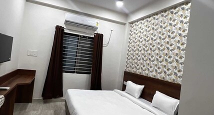 Hotel O A-Kay Room Type - Classic