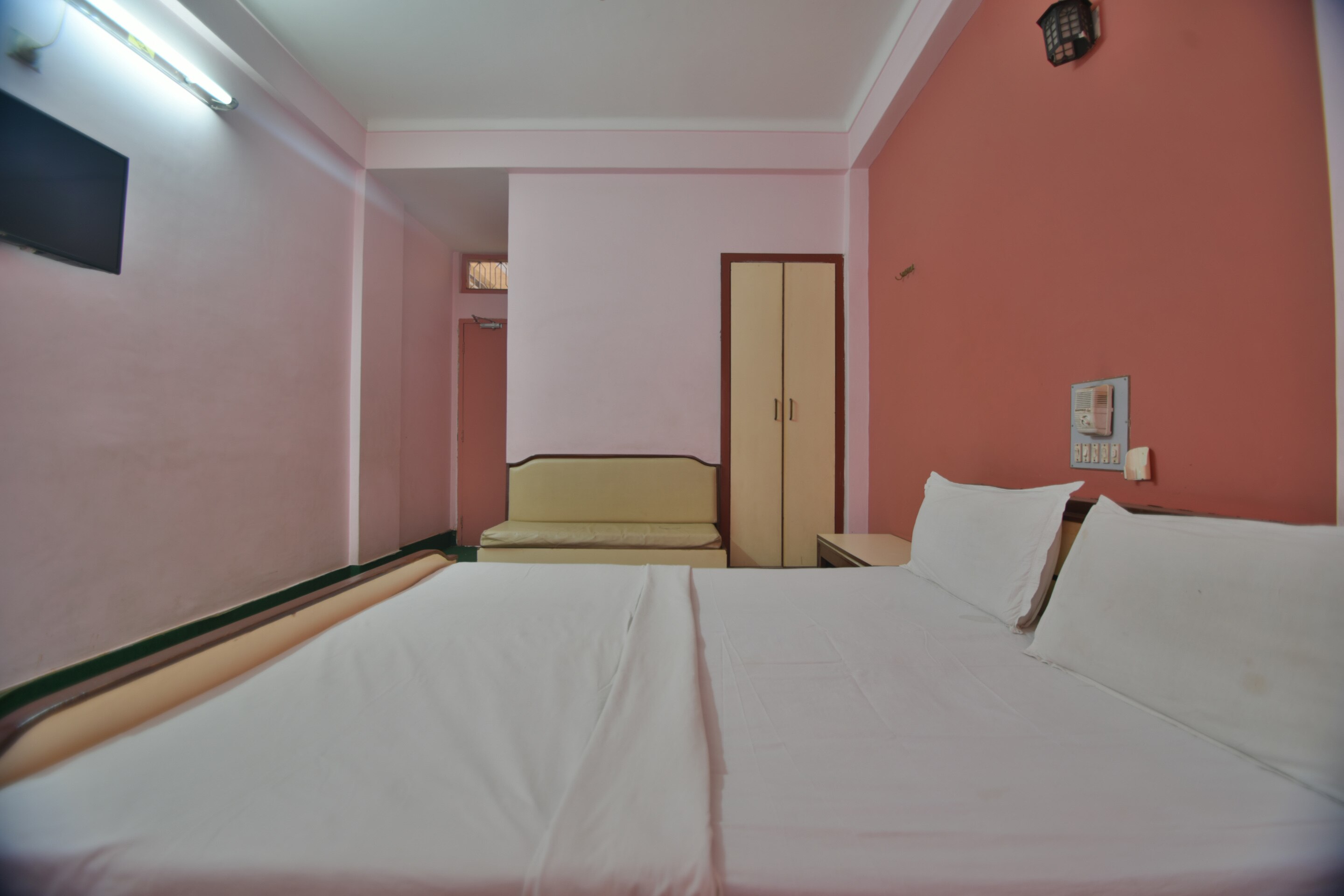 Hotel Rajdeep - Tap to explore photos