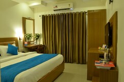 Hotel Poonam Plaza