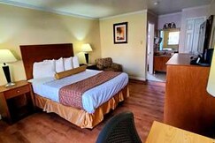 Best Western Plus Northwoods Inn