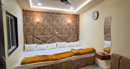 Hotel shipraa elite Room Type - Bedroom 202
