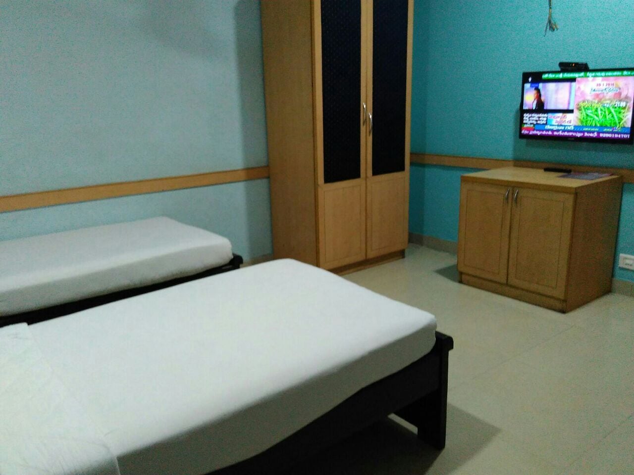 VARAM RESIDENCY - Tap to explore photos