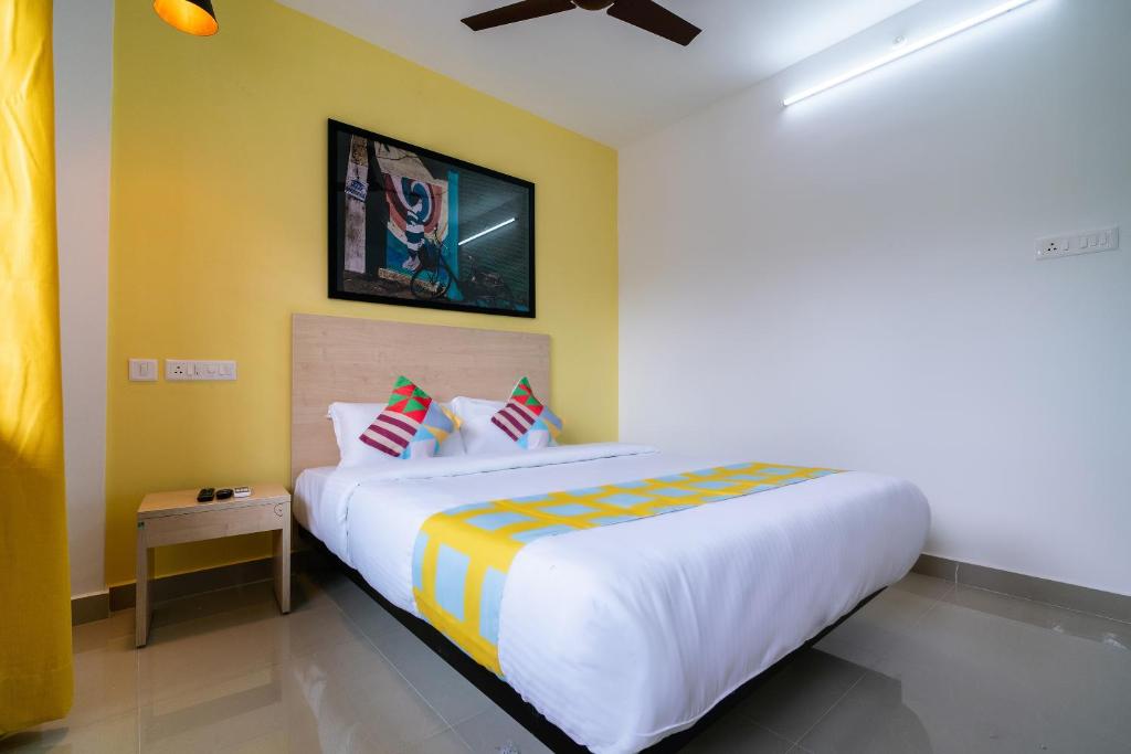 Flamingo Suites - Tap to explore photos