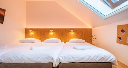 Bunk Hotel Amsterdam Room Type - BUNK ROOM FOR 3