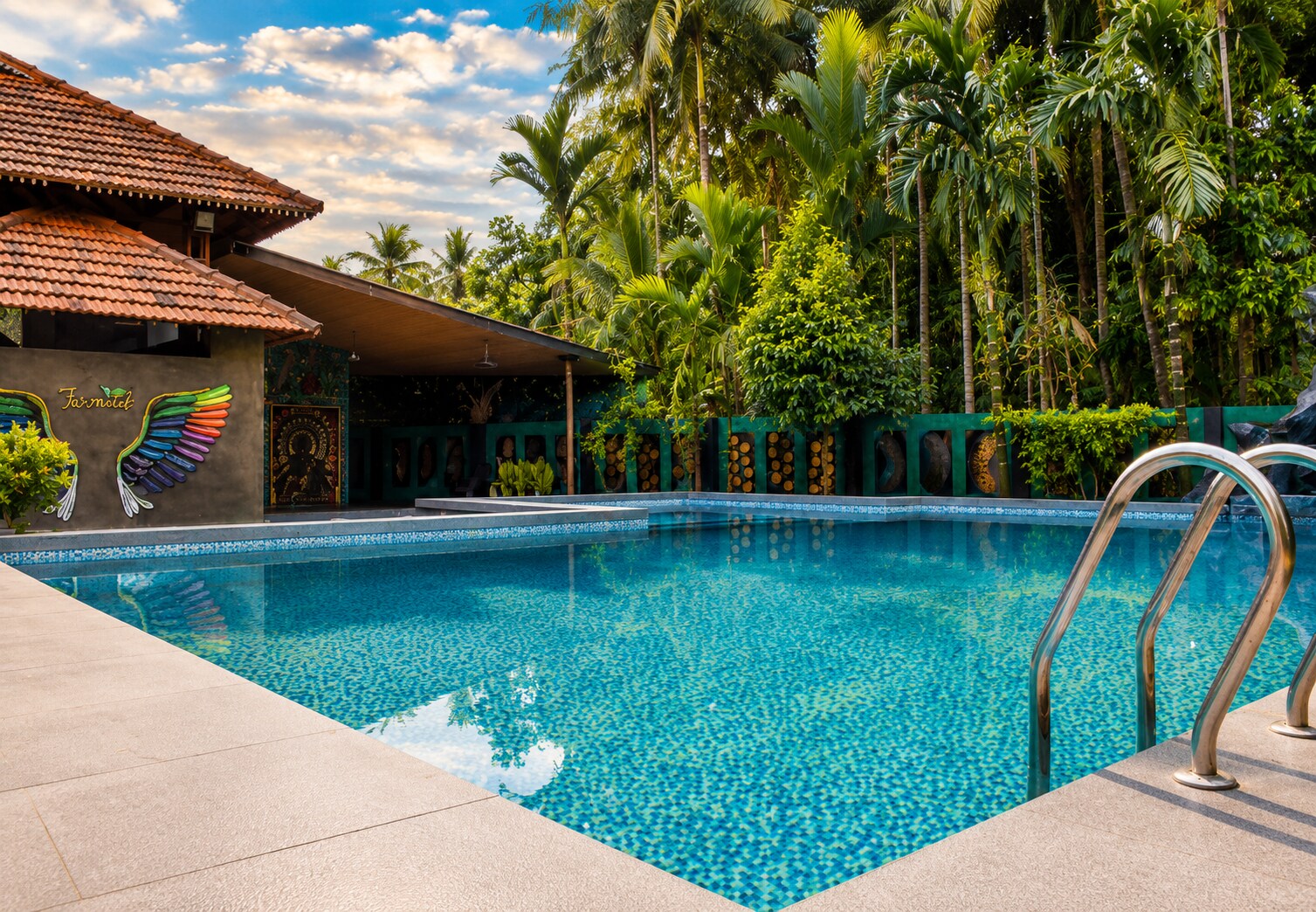 Farm Fort Resort - Tap to explore photos