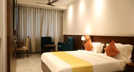 HOTEL HIGHWAY INN Room Type - Deluxe Room