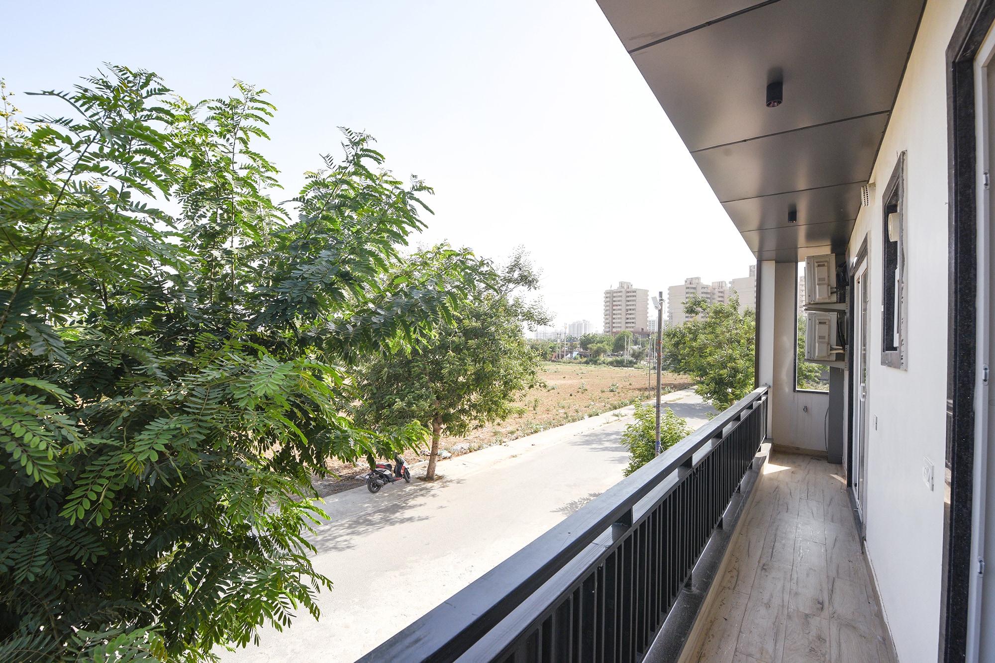 FabHotel Prime Hush & Suites - Manesar and Sector 86 - Tap to explore photos