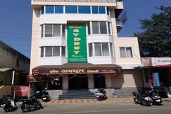 Hotel Avdhoot Regency