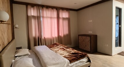 Winterfell Inn Room Type - Standard Rooms