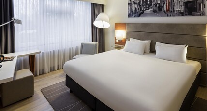 Mercure City Amsterdam West Hotel Room Type - Superior Non Smoking Room with 1 kingsize bed