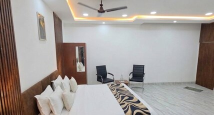 Hotel Sooryavanshi Room Type - Deluxe Room No.3