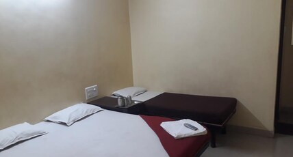 Hotel Sai Gaurav Palace Room Type - Double Bed Room Non-A.C shared toilet