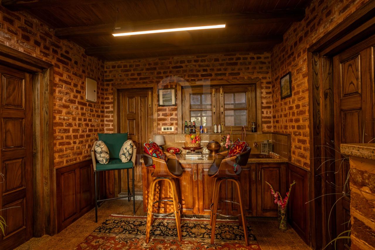 21 Pines Primrose Cottage 2 Rooms - Tap to explore photos