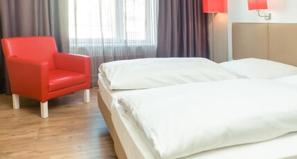 Stuttgart Sindelfingen City by Tulip Inn Room Type - Standard Room - 2 Single Beds 20SQM Free WiFi Bathtub Shower Stuttgart Sindelfingen City by Tulip Inn Room Type - Standard Room - 2 Single Beds 20SQM Free WiFi Bathtub Shower