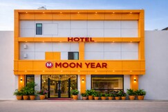 Hotel Moon Year, Lucknow