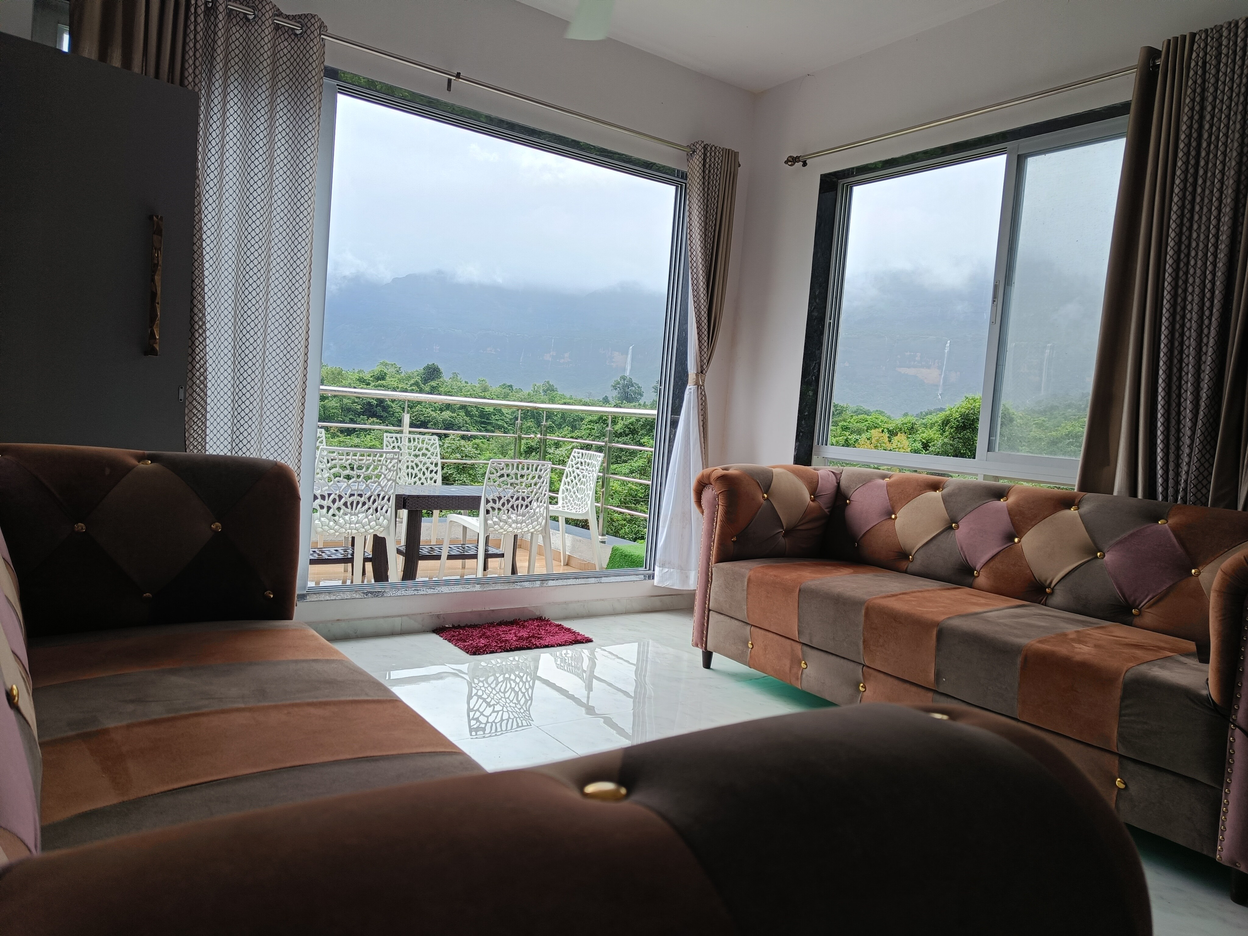 Amazing Views 4 Bhk Villa with Private pool - Tap to explore photos